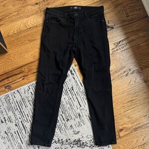 Hollister Men's Black Taper Jeans 33x32